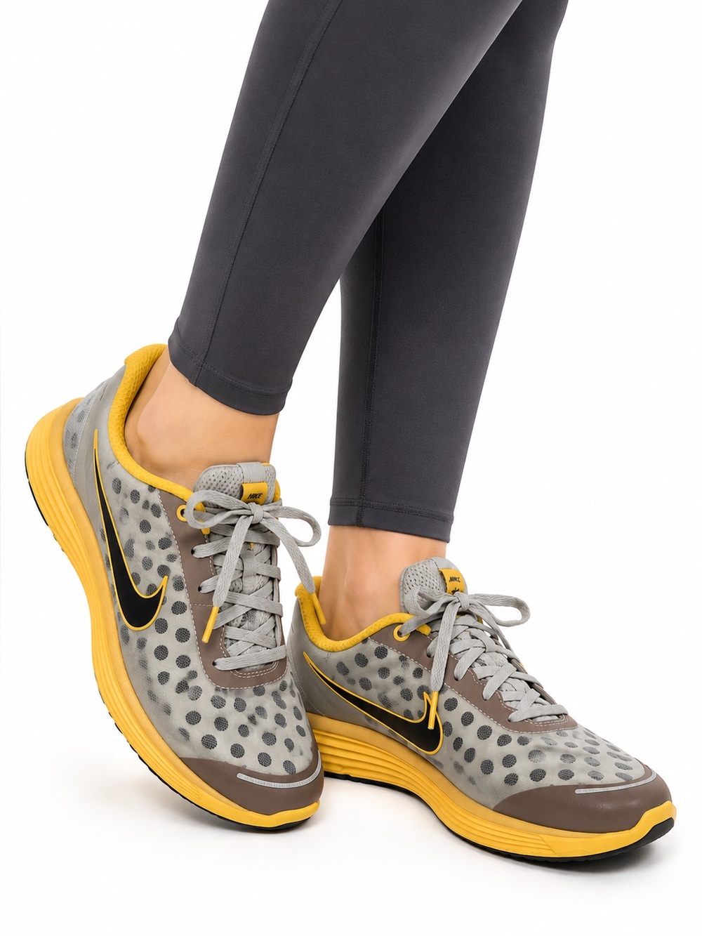 Size 6 Nike Women’s LunarSwift+ Livestrong Running Shoes Y2K